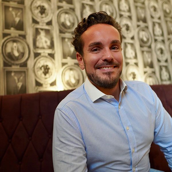 Versicherungsmakler Düsseldorf, Daniel Ritzerfeld